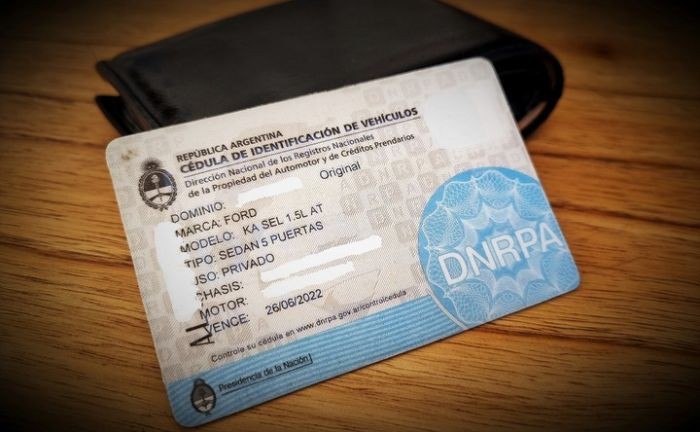 EL GOBIERNO OFICIALIZÓ LA DEROGACIÓN DE LA CÉDULA AZUL PARA CONDUCIR 