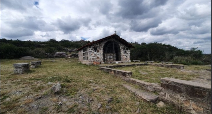 VILLA TULUMBA: LIMPIEZA DE LA ERMITA DEL CERRO
