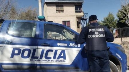 CÓRDOBA: UN HOMBRE DISCUTIÓ CON SU PAREJA Y LA MATÓ CON UN CUCHILLO