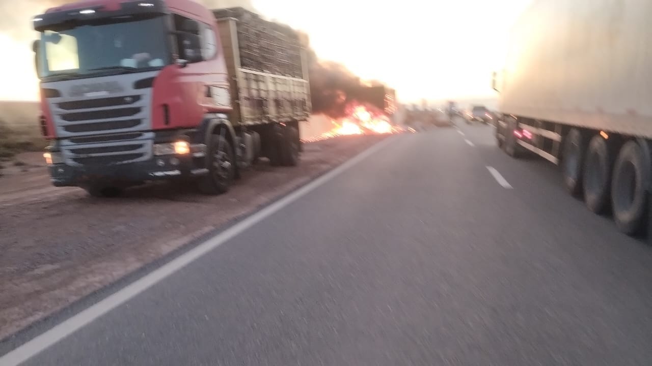 INCENDIO EN ACOPLADO