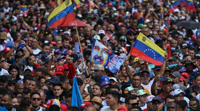 SE AGRAVA LA SITUACIÓN EN VENEZUELA: LAS  FUERZAS POLICIALES DEL RÉGIMEN CHAVISTA RODEAN LA EMBAJADA ARGENTINA EN CARACAS 