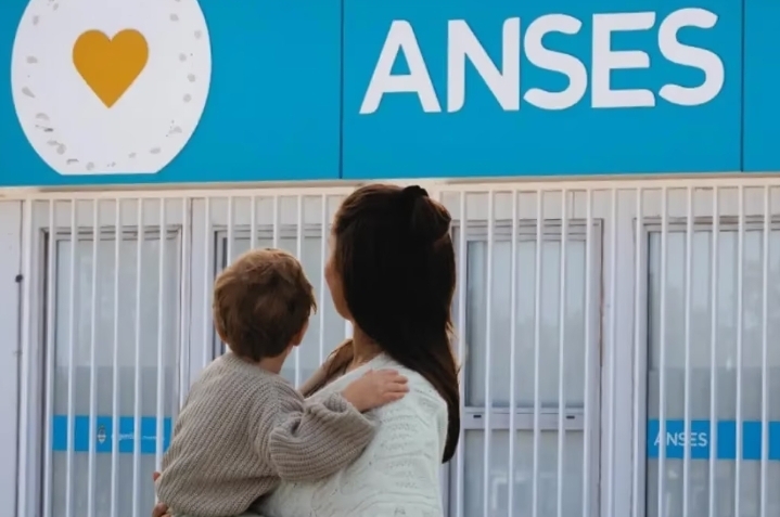ANSES AUH y AUE: SORPRENDIÓ CON EL ANUNCIO DE UNA AYUDA ECONÓMICA EN SEPTIEMBRE