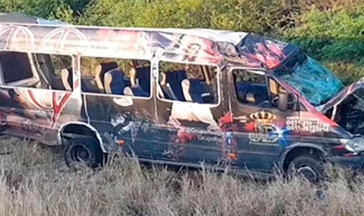 ACCIDENTE CON OCHO HERIDOS: CHOCARON DOS COMBIS QUE LLEVABAN BANDAS DE CUMBIA EN SALTA