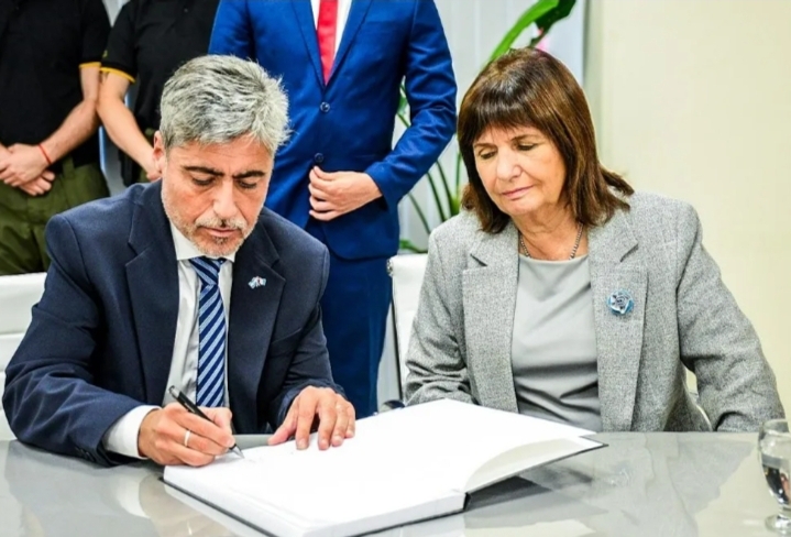 BULLRICH Y QUINTEROS INAUGURARON LA SEDE DE AMERIPOL EN CÓRDOBA