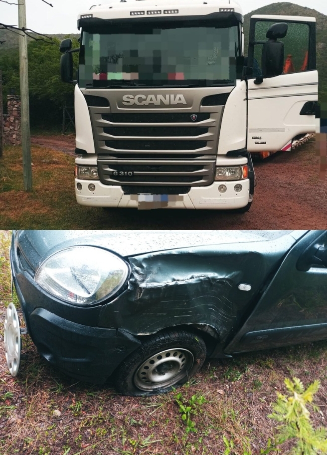 ACCIDENTE DE TRÁNSITO EN SAUCE PUNCO: UN CAMIÓN CHOCÓ CON UN AUTO