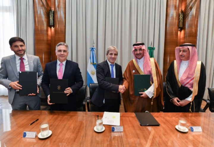 EL GOBIERNO NACIONAL FIRMÓ LAS GARANTÍAS CON EL FONDO SAUDÍ PARA AVANZAR EN LA EJECUCIÓN DEL ACUEDUCTO INTERPROVINCIAL SANTA FE – CÓRDOBA